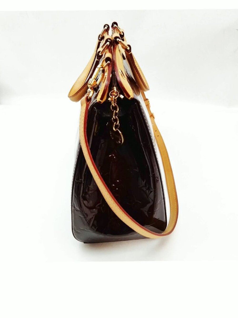 Authentic Louis Vuitton Brea MM Vernis Amarante Satchel Bag - Picture 4 of 9